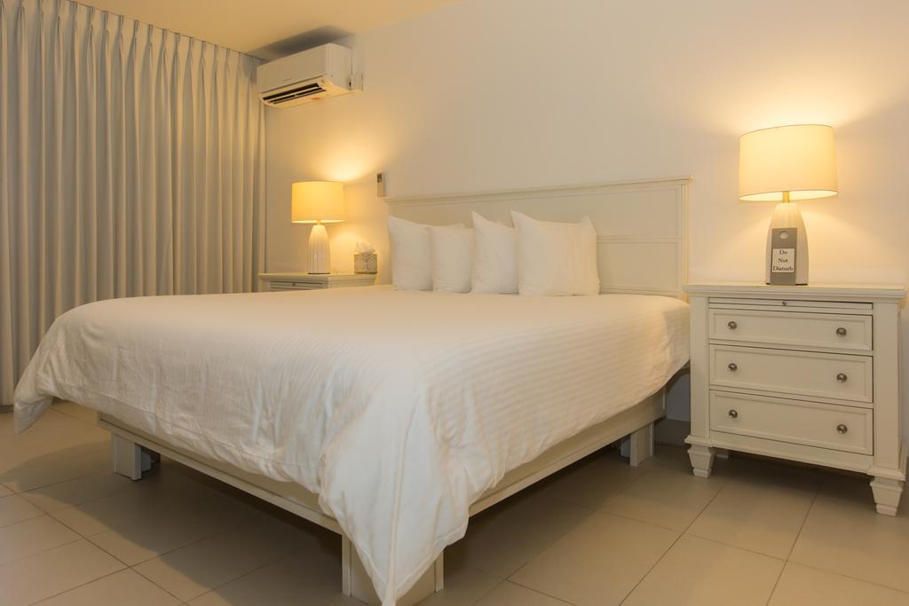 Premiere Hotel Fort Lauderdale Room photo